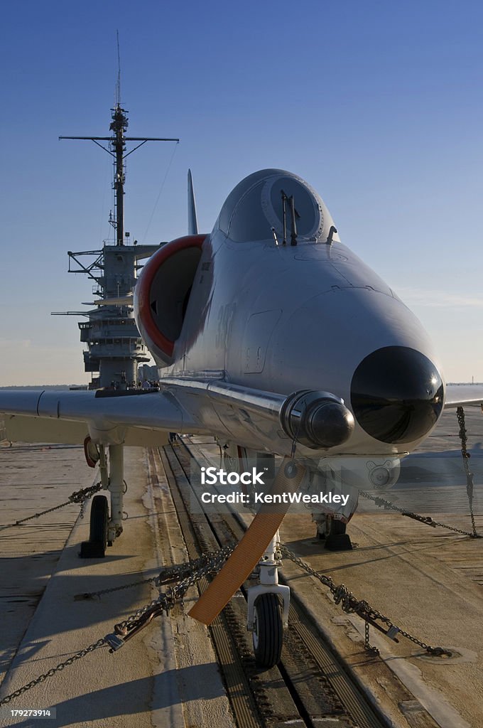 Navy Jet no Flight Deck - Foto de stock de Carolina do Sul royalty-free