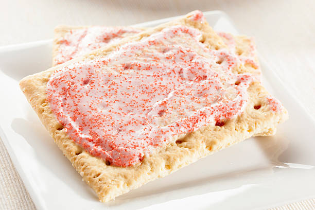 istock Hot Strawberry Toaster Pastry 179275361