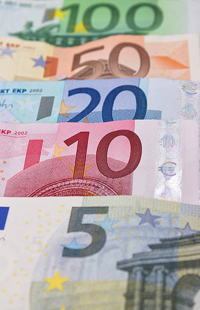 유로 banknotes - five euro banknote european union currency number 5 paper currency 뉴스 사진 이미지