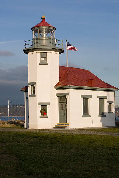 insel vashon island point robinson lighthouse - industrial ship audio stock-fotos und bilder