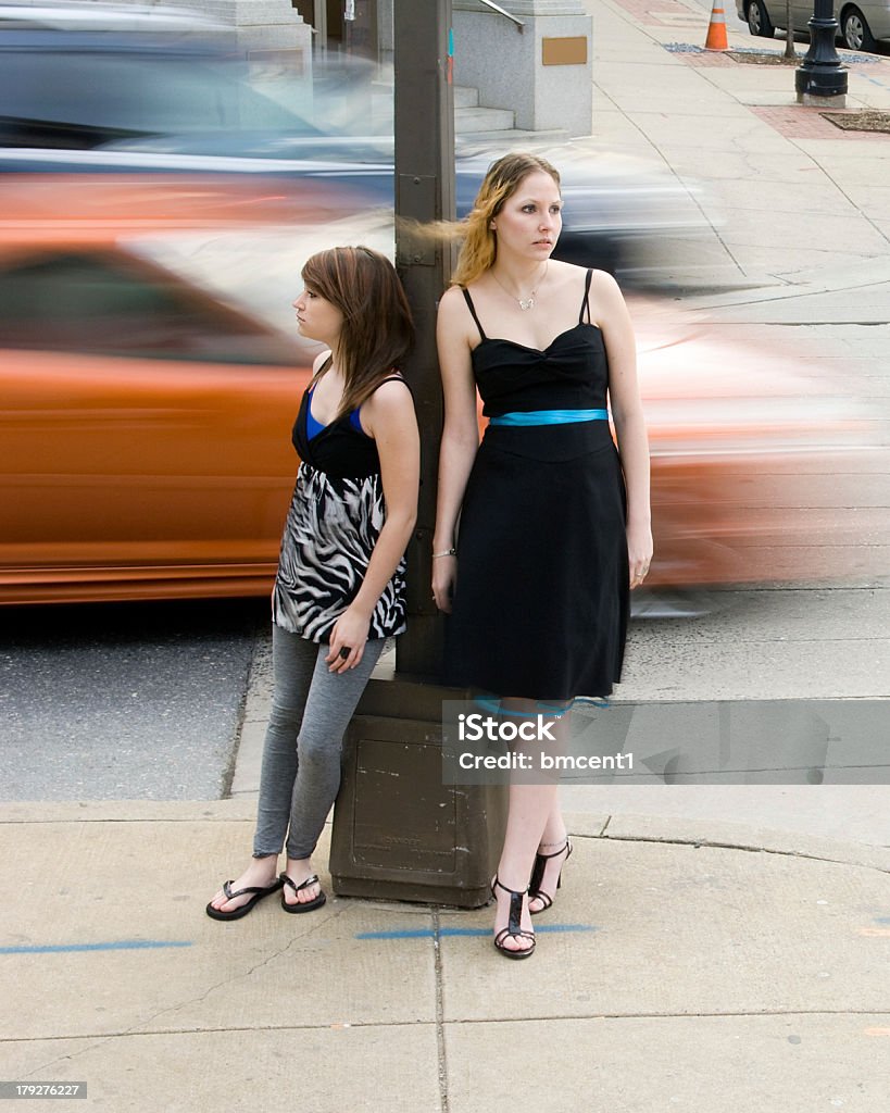 Tempo di attesa per nessuna donna - Foto stock royalty-free di Adulto