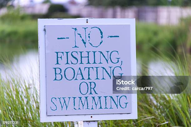 No Pesca Señal Foto de stock y más banco de imágenes de Aire libre - Aire libre, Dársena, Fotografía - Imágenes