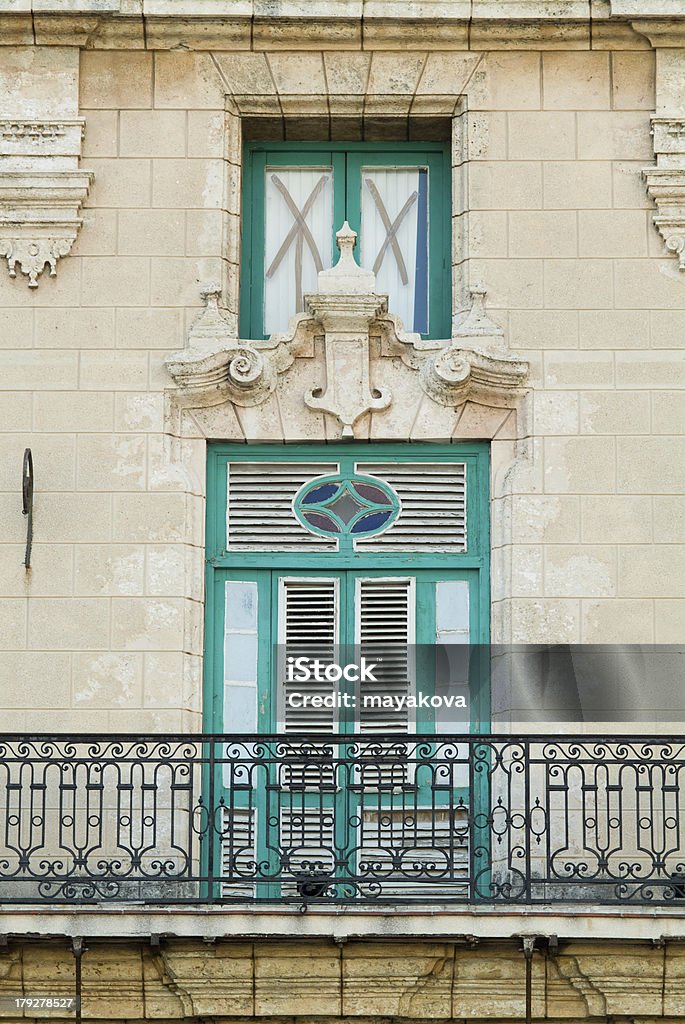 Edifício em Havana, Cuba - Foto de stock de América Latina royalty-free
