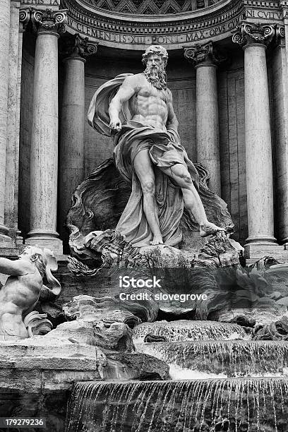 Trevibrunnen Rom Stockfoto und mehr Bilder von Piazza di Trevi - Piazza di Trevi, Springbrunnen, Europa - Kontinent
