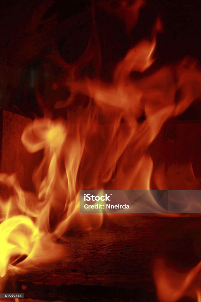 Fiamme - Foto stock royalty-free di Accendere (col fuoco)