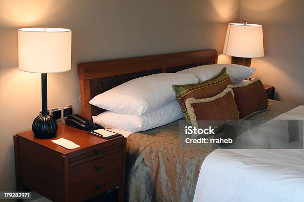 モダンな内装のベッドルーム - くつろぐのストックフォトや画像を多数ご用意 - くつろぐ, まったり, インテリア