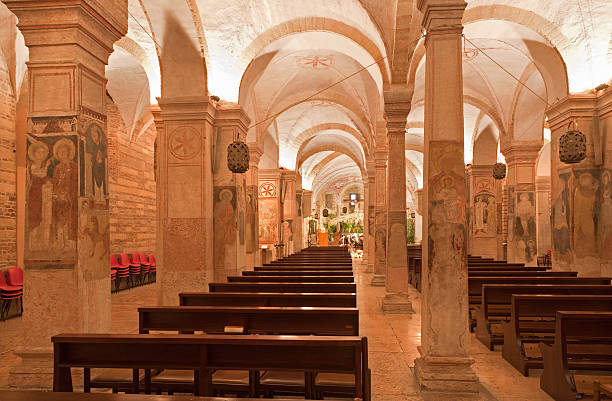 istock Verona - romanesque lower church San Fermo Maggiore 179283184