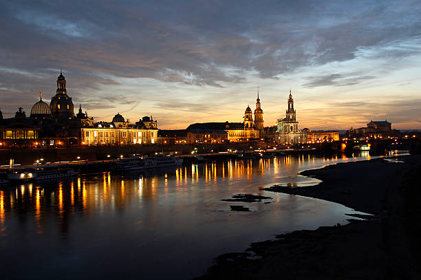 dresda altstadt panorama - semper opera house opera opera house architecture foto e immagini stock