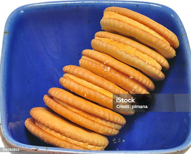 Photo libre de droit de Biscuit Au Babeurre banque d'images et plus d'images libres de droit de Aliment - Aliment, Biscuit, Cuisson au four