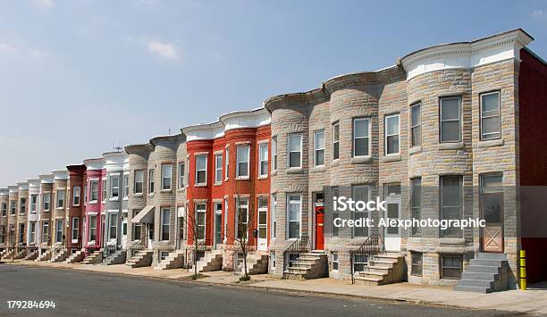 Row Of Identical Houses On A Street Stock Photo - Download Image Now - Baltimore - Maryland, Row House, City