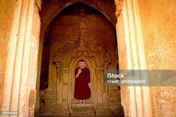 Будда — стоковые фотографии и другие картинки Shwezigon Paya - Shwezigon Paya, Азия, Археология