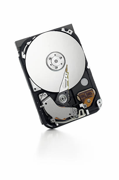 ouvert de disque dur, debout sur blanc - open harddisk photos et images de collection