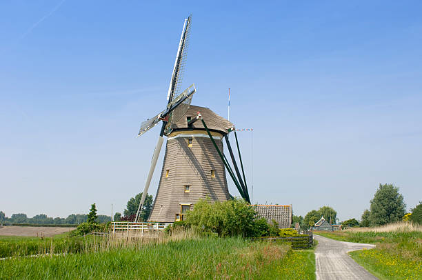 archétype moulin néerlandais - leidschendam photos et images de collection