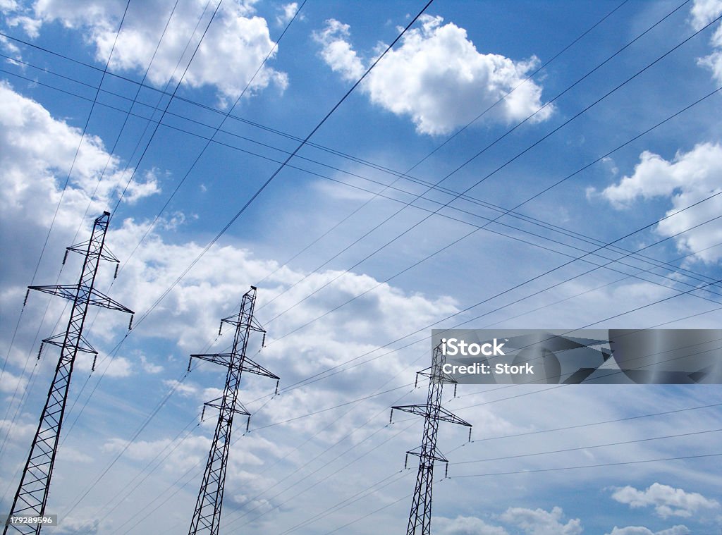 High voltage Linien 001 - Lizenzfrei Bauwerk Stock-Foto