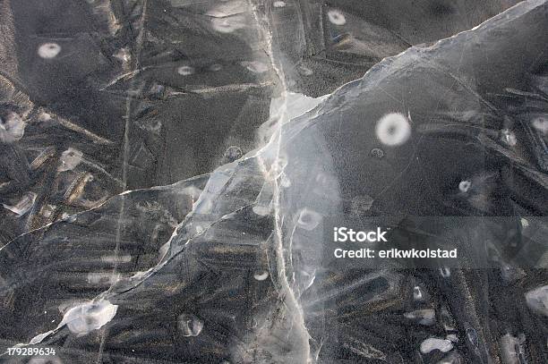 メタン湖氷の泡 - メタンのストックフォトや画像を多数ご用意 - メタン, 人物なし, 写真