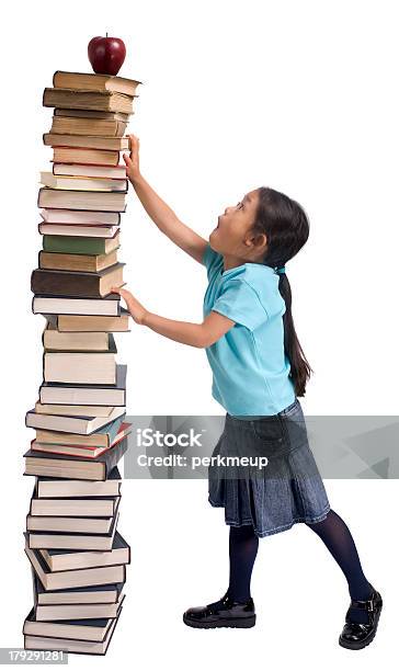 교육 아이에 대한 스톡 사진 및 기타 이미지 - 아이, 책, 타워