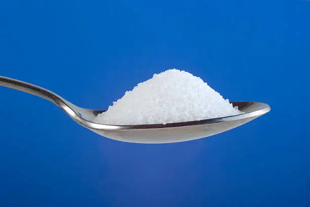 Six grammes of salt on a teaspoon. This is the maximum recommended daily amount for a healthy diet. More ideas and concepts:-