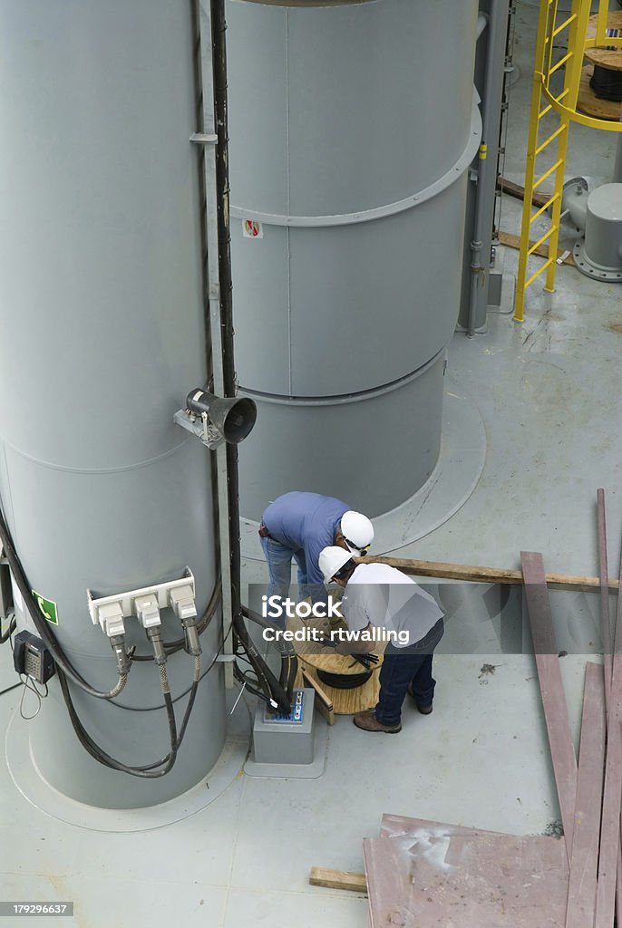 Arbeiten auf Bohrinsel - Lizenzfrei Arbeiten Stock-Foto