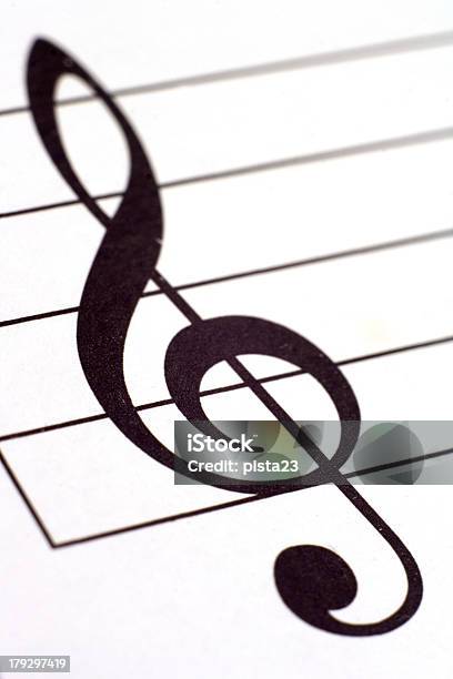 Violineschlüssel Stockfoto und mehr Bilder von MP3-Gerät - MP3-Gerät, Anstrengung, Ausrüstung und Geräte