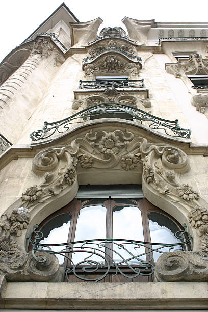istock Art Nouveau 179297812