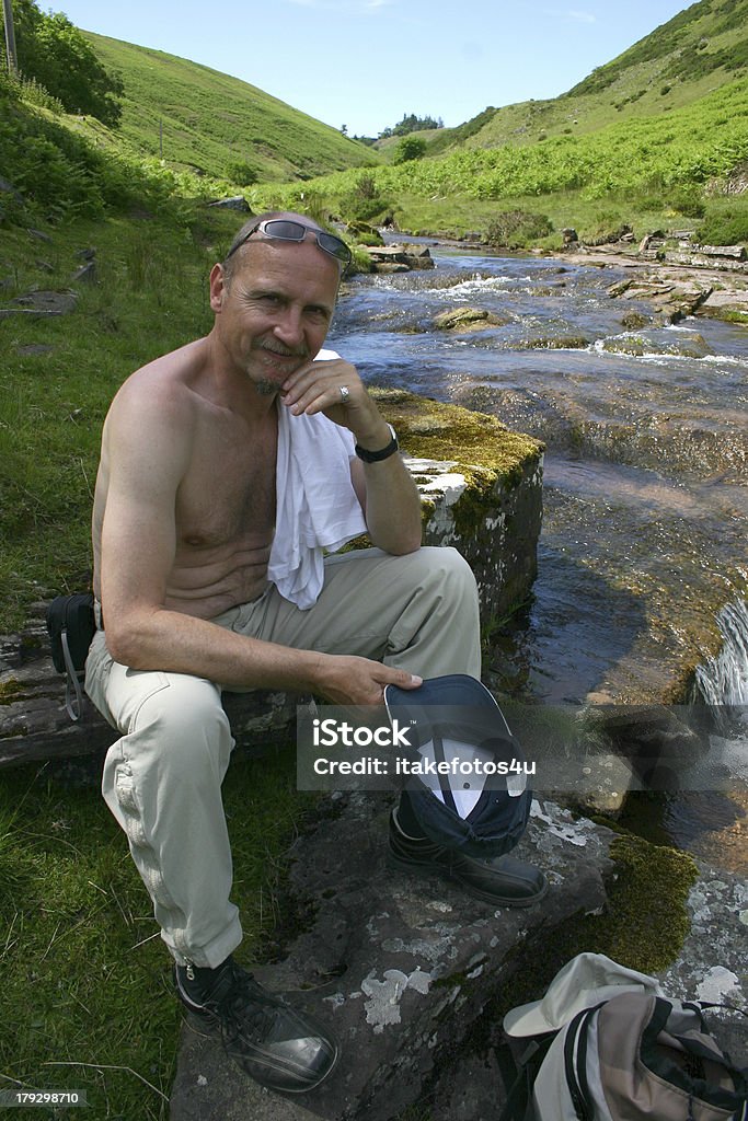 Scarpa da hiking ideale per sottomettere le onde, a riposo - Foto stock royalty-free di Abbigliamento