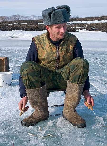 istock Winter Fishing 8 179302618