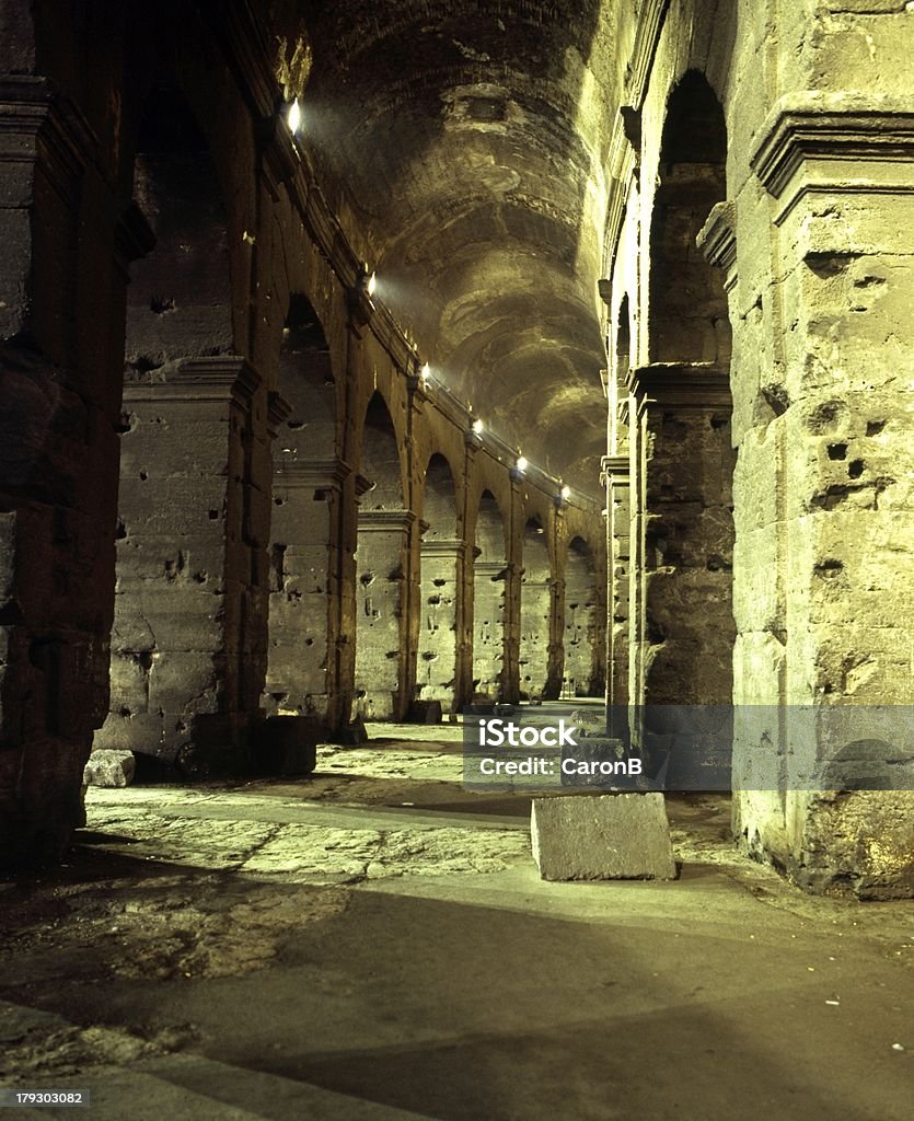 Arcos Coliseu, Roma, Itália. - Foto de stock de Coliseu royalty-free