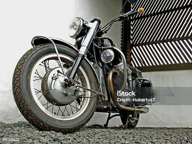 오토바이 오토바이에 대한 스톡 사진 및 기타 이미지 - 오토바이, 복고풍, 오래된