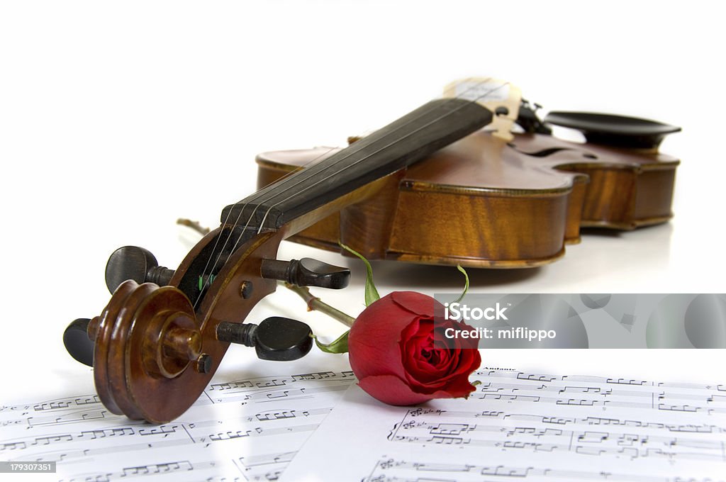 Violino, rose e Spartito - Foto stock royalty-free di Arte
