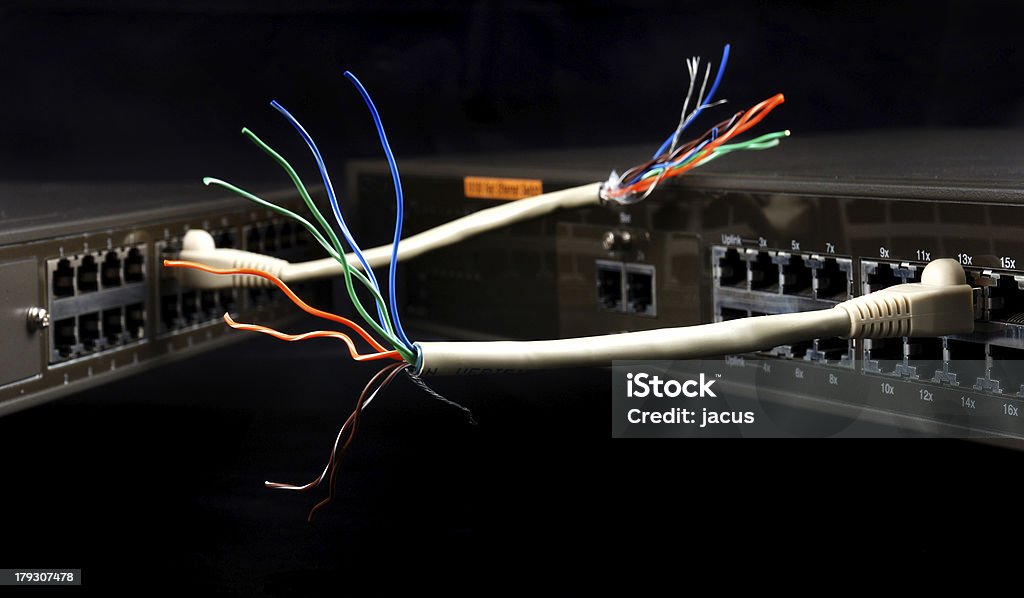 switch de red eje - Foto de stock de Cable libre de derechos
