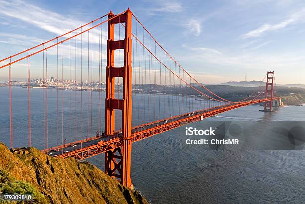 Panorama Di Ponte Golden Gate - Fotografie stock e altre immagini di Acqua - Acqua, Affari, Ambientazione esterna