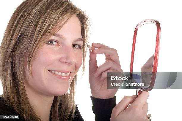 Donna Trucco - Fotografie stock e altre immagini di Accessorio personale - Accessorio personale, Adulto, Adulto di mezza età