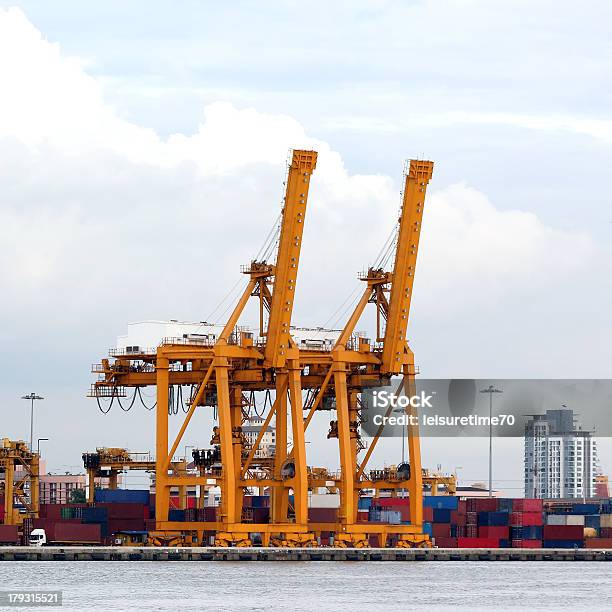 Foto de Porto De Armazém e mais fotos de stock de Armazém - Armazém, Armazém de distribuição, Barco de passageiros