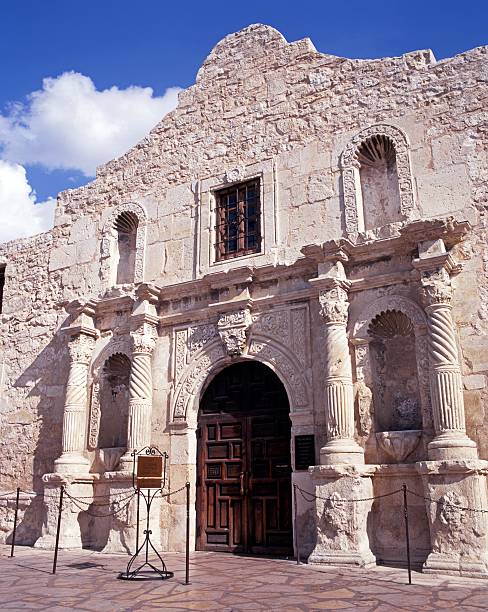 istock The Alamo, San Antonio, Texas, USA. 179318101
