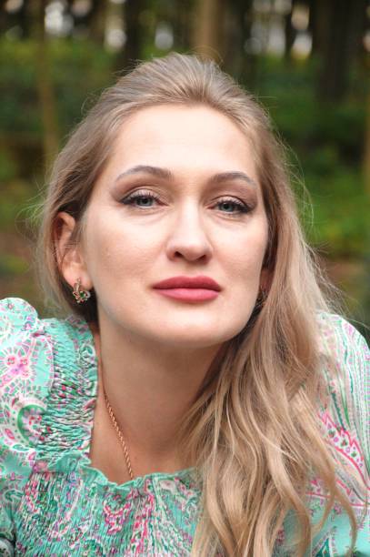 istock Fashion model girl 1793198344