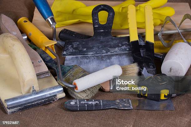 Conjunto De Ferramentas - Fotografias de stock e mais imagens de Amarelo - Amarelo, Azulejo, Bar - Local de entretenimento