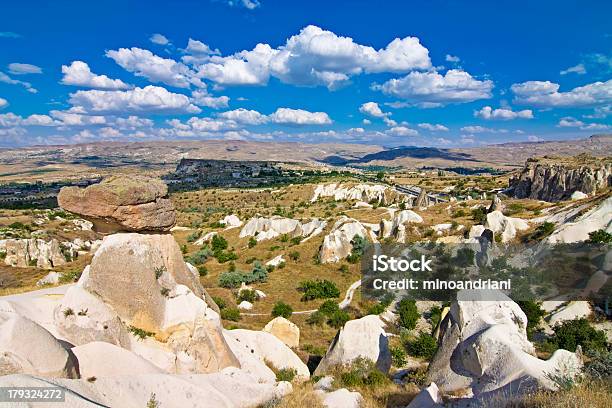 Widok Kapadocja - zdjęcia stockowe i więcej obrazów Anatolia - Anatolia, Architektura, Azja