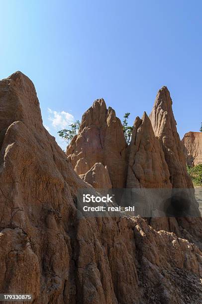山の土壌林 - アジア大陸のストックフォトや画像を多数ご用意 - アジア大陸, タイ王国, 丘