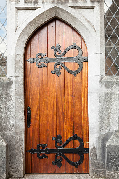 istock Brown Church Stlyed Door With Arch 179395953