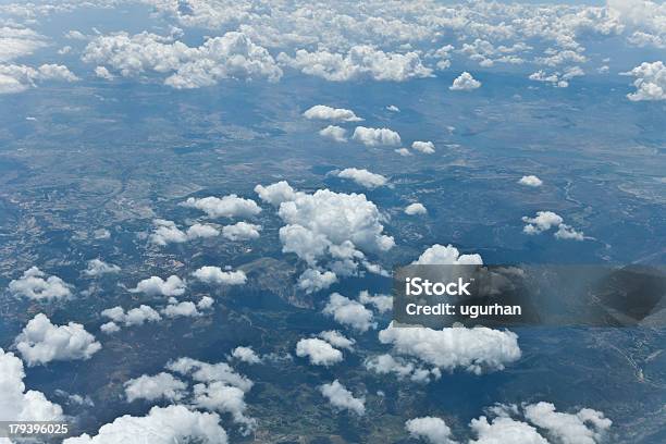 Nuvole - Fotografie stock e altre immagini di Ambientazione esterna - Ambientazione esterna, Ambiente, Bellezza