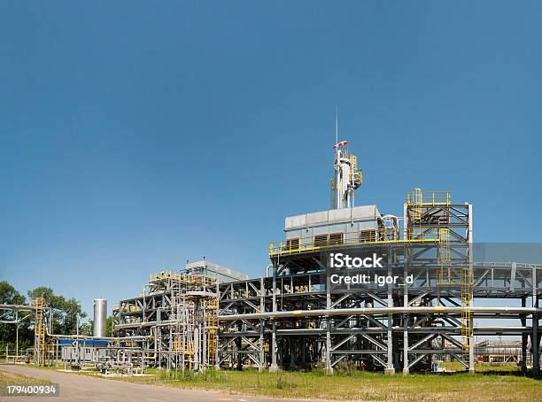 Foto de Refinaria De Gás Vista Da Manhã e mais fotos de stock de Propano - Propano, Usina Química, Abastecer