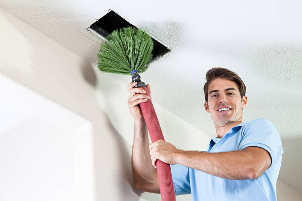 istock Cleaning Air Ducts 179405223
