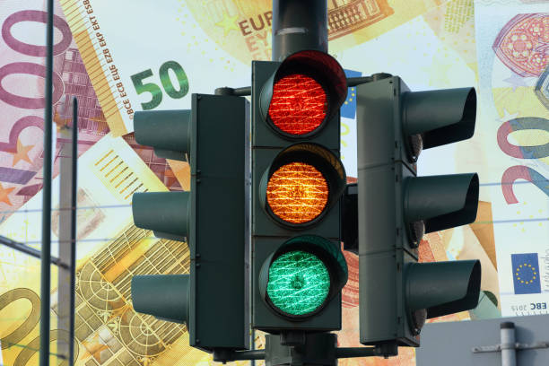 istock The traffic light and euro banknotes 1794109041