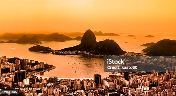 Foto de Rio De Janeiro Brasil e mais fotos de stock de Corcovado - Corcovado, Rio de Janeiro, Amarelo