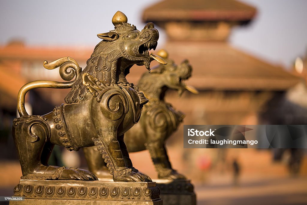 Plaza Durbar de Bhaktapur - Foto de stock de Aleación libre de derechos