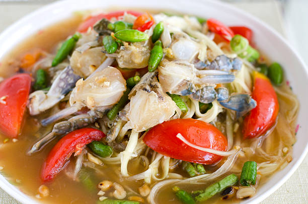 istock Green papaya salad. 179441238