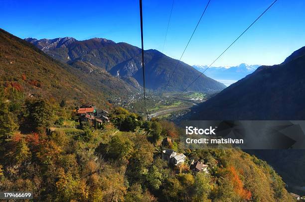 Bonde - Fotografias de stock e mais imagens de Aldeia - Aldeia, Alpes Europeus, Alpes suíços