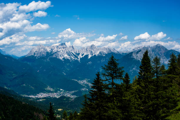 istock 2023 07 09 Gosaldo mountain landscape 16.jpg 1794738695