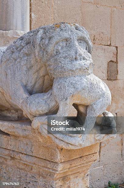 Abadia De São Leonardo Manfredonia Região De Puglia Itália - Fotografias de stock e mais imagens de Abadia