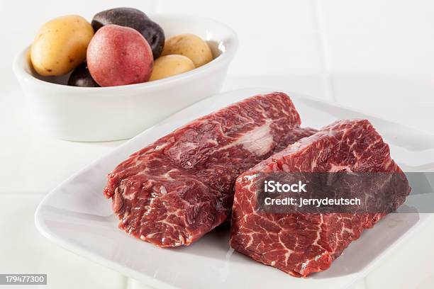 Carne E Patate - Fotografie stock e altre immagini di Bianco - Bianco, Bistecca di manzo, Carne